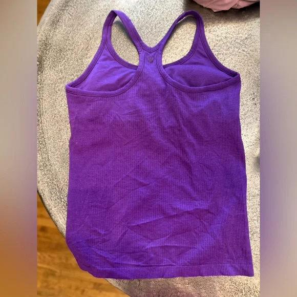 Lululemon Ebb to Street tank top w/built in bra-size 12 - Picture 3 of 3